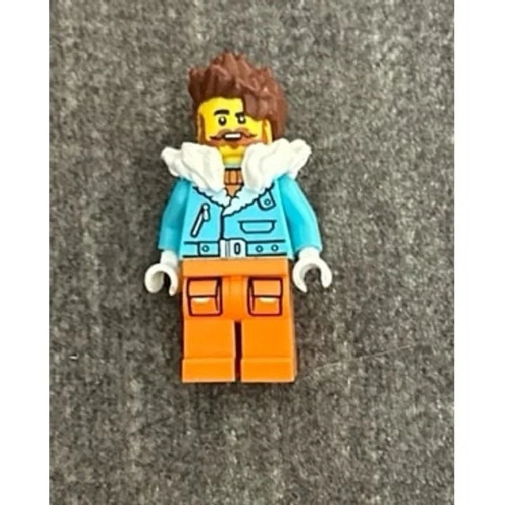5‎ LEGO minifigures from the City Arctic Explorer Ship